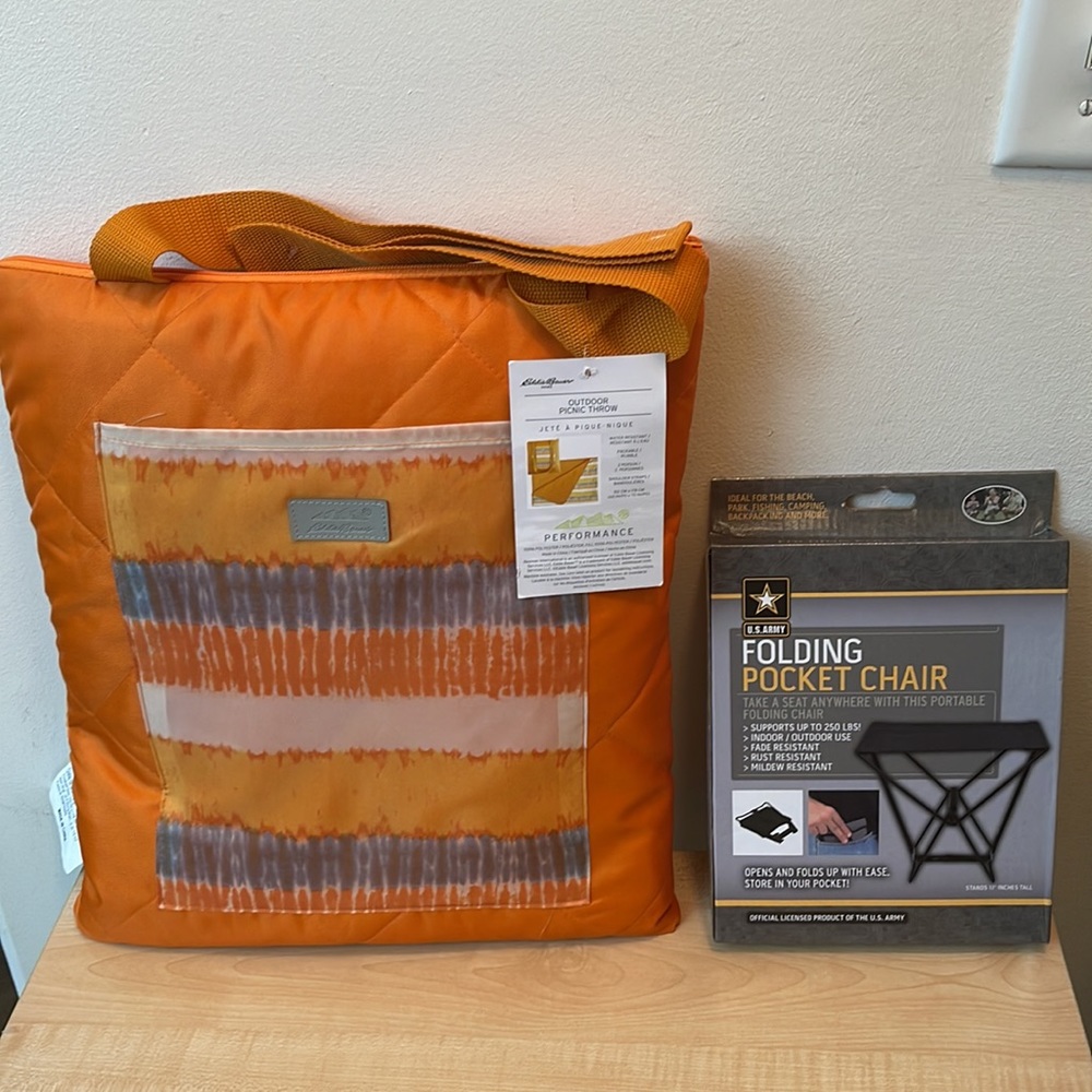 Eddy Bauer Reversible 60 x 70 Picnic Throw w/Bag & U.S. Folding Pocket Chair